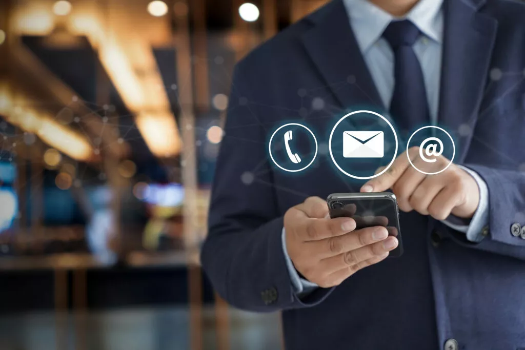 contact-us-customer-support-hotline-people-connect-call-customer-support-1024x683 contacter